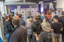 Сделать фото с главным трофеем Чемпионата КХЛ могли все желающие