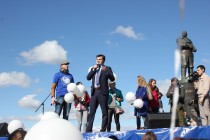 Нижний Новгород принял участие во всероссийском флешмобе Подними голову