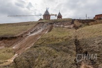 Сход грунта произошел в районе метромоста в Нижнем Новгороде