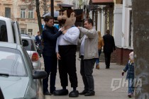 Шествие Первомайской колонны по улице Большая Покровская в Нижнем Новгороде