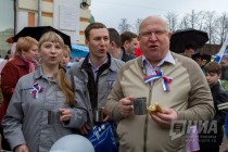 Шествие Первомайской колонны по улице Большая Покровская в Нижнем Новгороде