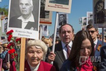 Акция Бессмертный полк прошла в Нижнем Новгороде
