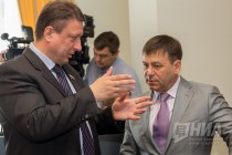 Депутаты Законодательного собрания Нижегородской области V созыва Олег Лавричев и Александр Кузнецов (слева направо)