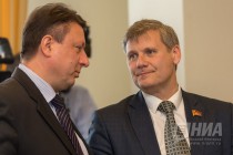 Депутаты Законодательного собрания Нижегородской области V созыва Олег Лавричев и Роман Кабешев (слева направо)