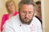 Член жюри профессионального конкурса V фестиваля кулинарного искусства Арзамасский гусь, адепт русской кухни Максим Сырников