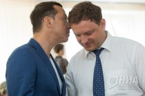 Депутаты гордумы Нижнего Новгорода VI созыва Александр Бочкарев и Михаил Сухарев (слева направо)