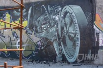 Заброшенная стройка на Нижневолжской набережной превратилась в площадку для стрит-арта