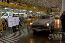 Участники пробега проехали через главный конвейер предприятия