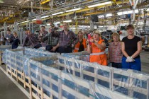 Участники пробега проехали через главный конвейер предприятия