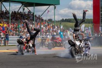 Каскадеры из команды Stuntfighters на пятом фестивале Русские Горки