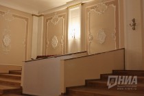 Восстанавливается лепнина на потолках и стенах