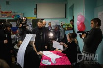 Митрополит Нижегородский и Арзамасский Георгий принял участие в голосовании на выборах депутатов ГД РФ VII созыва и ЗС НО