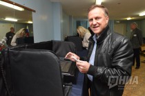 Андрей Тарасов принял участие в голосовании на выборах депутатов ГД РФ VII созыва и ЗС НО