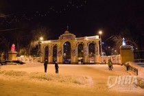 Новогоднее оформление центральных улиц и площадей города