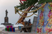 Главную новогоднюю елку установили и нарядили в Нижнем Новгороде