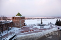 Главную новогоднюю елку установили и нарядили в Нижнем Новгороде