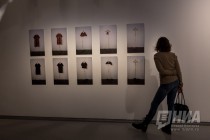 Предпоказ спектакля Вязаник в рамках новогодних интерактивных спектаклей в ГЦСИ Арсенал на выставке Леонида Тишкова Взгляни на дом свой