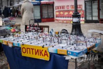 Уличная торговля в районе железнодорожного вокзала в Нижнем Новгороде