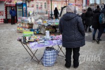 Уличная торговля в районе железнодорожного вокзала в Нижнем Новгороде