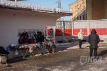 Уличная торговля в районе железнодорожного вокзала в Нижнем Новгороде