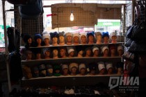 Уличная торговля в районе железнодорожного вокзала в Нижнем Новгороде