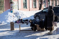 Уличная торговля в районе железнодорожного вокзала в Нижнем Новгороде