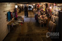 Уличная торговля в районе железнодорожного вокзала в Нижнем Новгороде