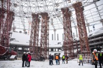 На стадионе Нижний Новгород началась установка внутреннего опорного кольца над трибунами