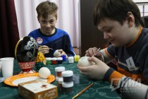 Мастер-класс по росписи страусиных яиц к Пасхе в зоопарке Лимпопо в Нижнем Новгороде