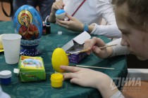 Мастер-класс по росписи страусиных яиц к Пасхе в зоопарке Лимпопо в Нижнем Новгороде