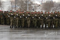Репетиция парада Победы прошла в Нижнем Новгороде на площади Минина и Пожарского