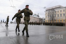 Репетиция парада Победы прошла в Нижнем Новгороде на площади Минина и Пожарского