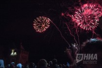 Праздничный фейерверк в День Победы в Нижнем Новгороде