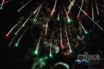 Праздничный фейерверк в День Победы в Нижнем Новгороде