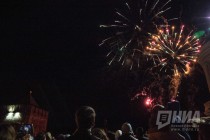 Праздничный фейерверк в День Победы в Нижнем Новгороде