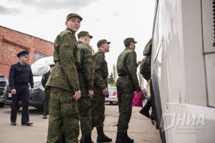 Проводы нижегородских призывников на военную службу в Президентский полк ФСО и Семеновский стрелковый полк МО РФ
