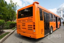 Церемония вручения ключей от 50 новых городских автобусов в Нижнем Новгороде
