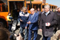 Церемония вручения ключей от 50 новых городских автобусов в Нижнем Новгороде