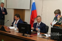 Сити-менеджер Сергей Белов, зампредседателя Заксобрания НО Олег Сорокин, Иван Карнилин и Надежда Рожкова