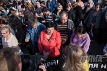 Митингующие на акции против новой маршрутной сети в Нижнем Новгороде