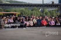 Митингующие на акции против новой маршрутной сети в Нижнем Новгороде