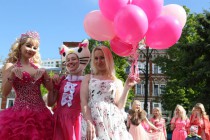 Парад блондинок прошел в Нижнем Новгороде