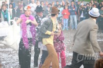 Спектакль SVаDьБа от театра ТУТ и группы Brevis Brass Band