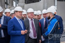 Губернатор Нижегородской области Валерий Шанцев, замгубернатора Дмитрий Сватковский, митрополит Георгий осматривают строительную площадку Стадиона Нижний Новгород