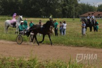 Празднование Дня Франции на нижегородском ипподроме