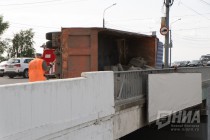 Грузовик на месте ДТП