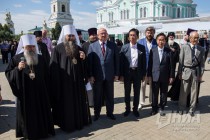 Митрополиты Варсонофий и Георгий, губернатор Валерий Шанцев и японская делегация