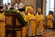 Служба в Храме Воскресения Христова в Арзамасе Нижегородской области
