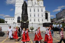 Освящение памятника первоиерарху церкви в Арзамасе патриарху Сергию