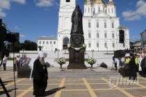 Освящение памятника первоиерарху церкви в Арзамасе патриарху Сергию